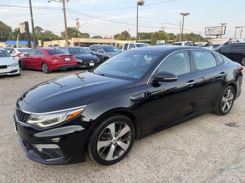 2019 Kia Optima S FWD photo