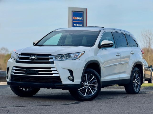 2019 Toyota Highlander XLE AWD photo
