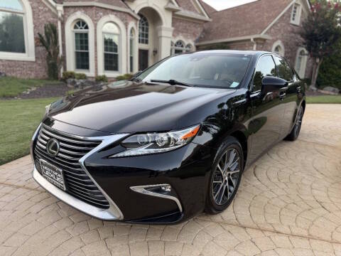 2016 Lexus ES  FWD photo