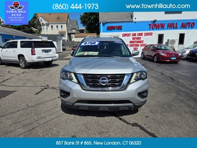2019 Nissan Pathfinder S 4WD photo