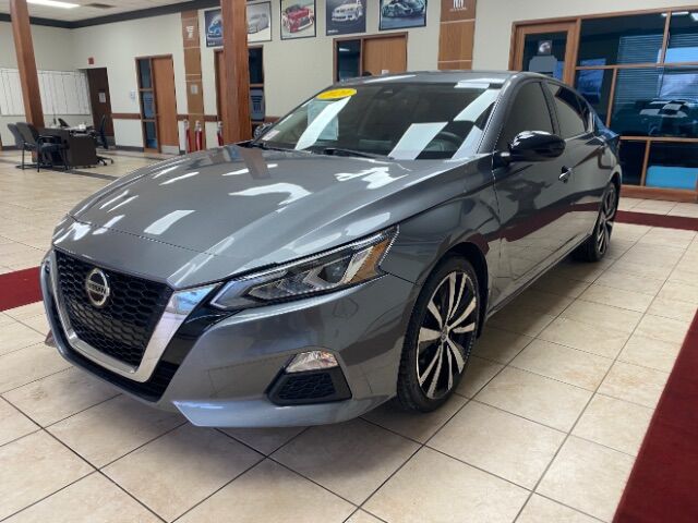 2020 Nissan Altima 2.5 SR AWD photo