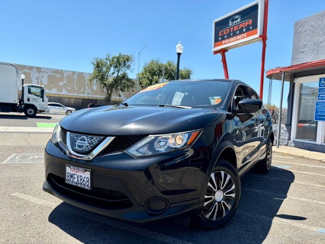 2018 Nissan Rogue Sport S FWD photo