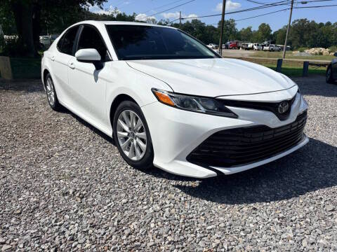 2019 Toyota Camry LE FWD photo