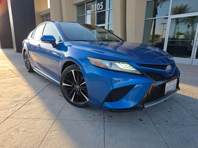2018 Toyota Camry XSE FWD photo