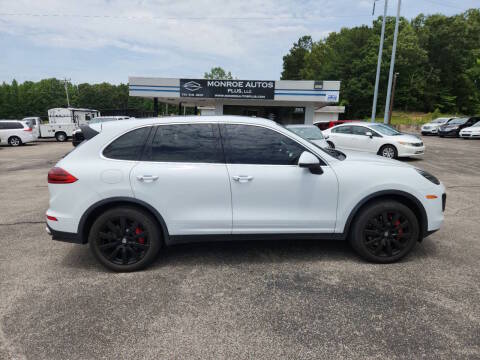 2015 Porsche Cayenne Turbo AWD photo