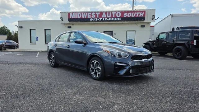 2019 Kia Forte LXS FWD photo