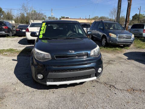 2019 Kia Soul + FWD photo
