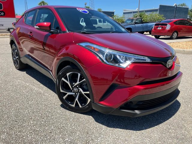 2019 Toyota C-HR XLE FWD photo