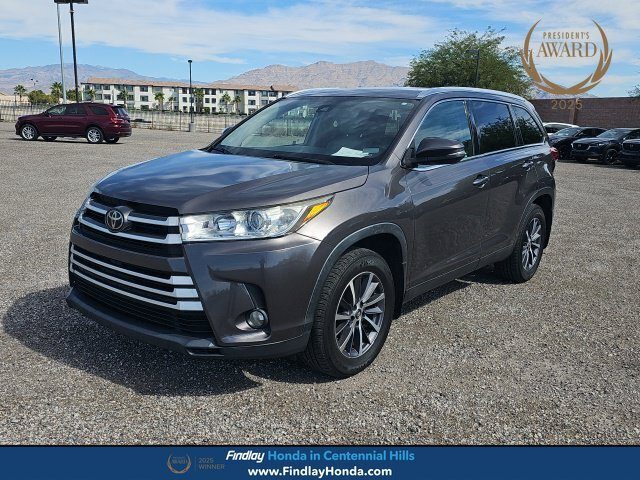 2019 Toyota Highlander XLE AWD photo