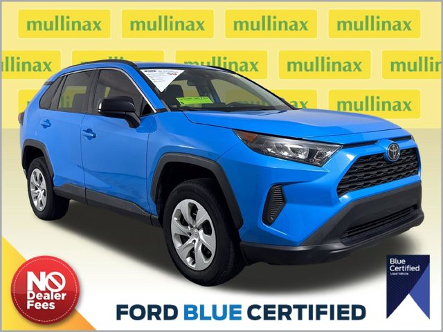 2019 Toyota RAV4 LE FWD photo