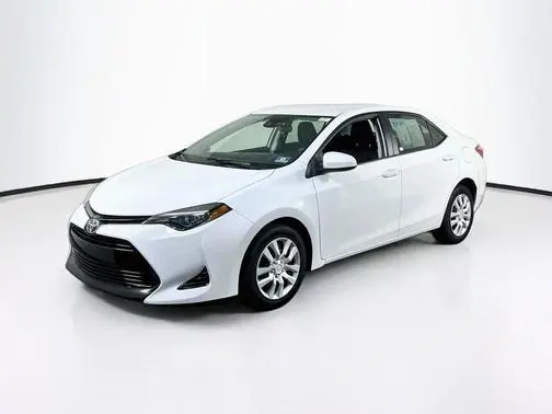 2019 Toyota Corolla LE FWD photo