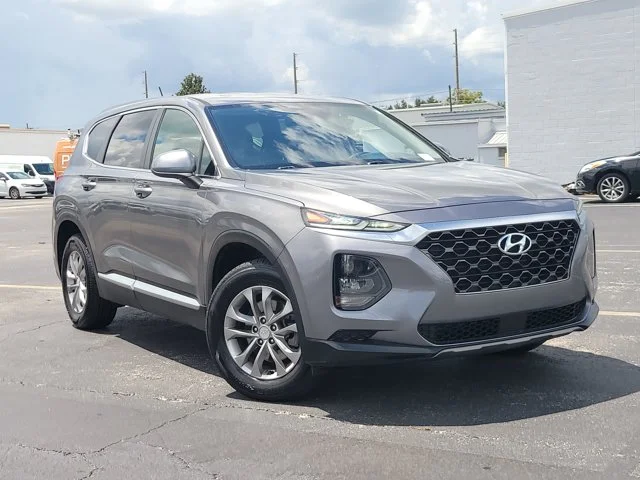 2019 Hyundai Santa Fe SE FWD photo
