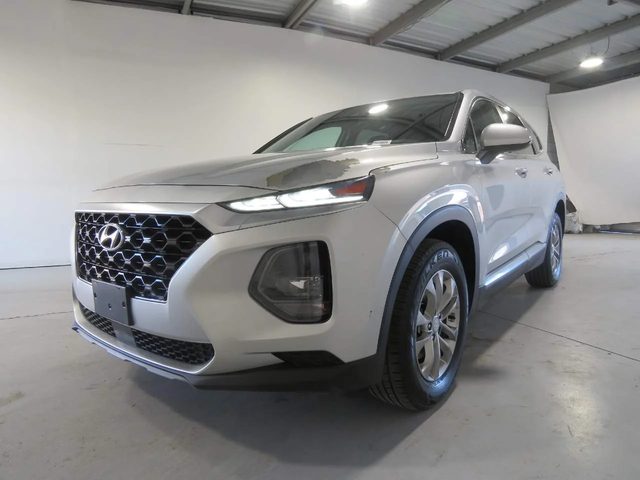 2019 Hyundai Santa Fe SE AWD photo
