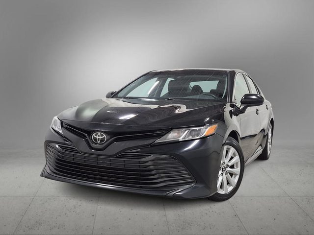 2018 Toyota Camry LE FWD photo