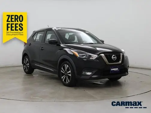 2019 Nissan Kicks SR FWD photo