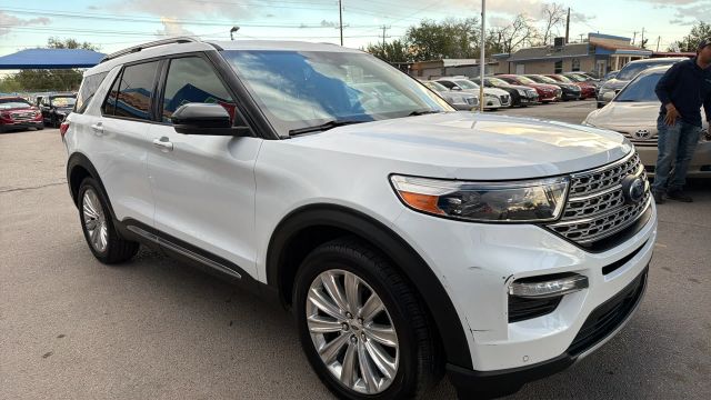 2020 Ford Explorer Limited 4WD photo