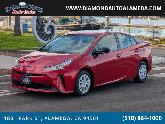 2019 Toyota Prius LE FWD photo