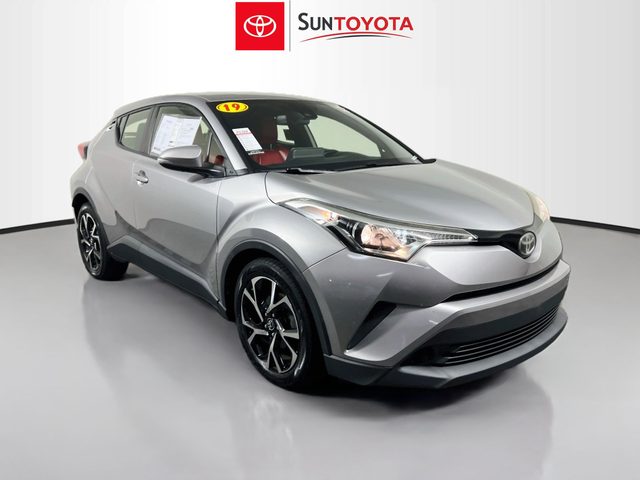 2019 Toyota C-HR XLE FWD photo