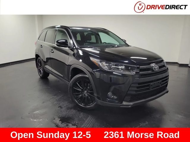 2019 Toyota Highlander SE AWD photo