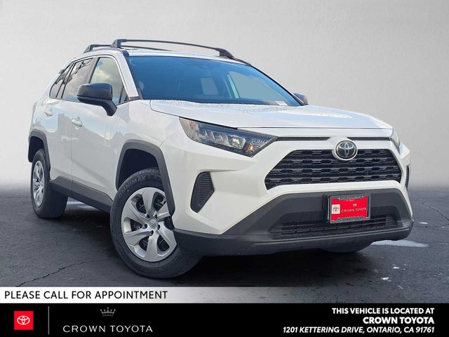 2019 Toyota RAV4 LE FWD photo