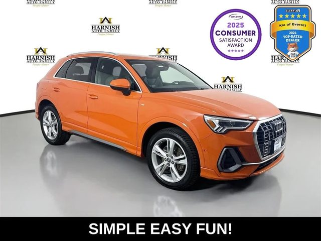 2019 Audi Q3 S line Prestige AWD photo