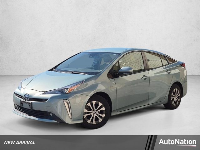 2019 Toyota Prius XLE AWD photo