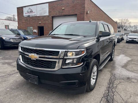 2019 Chevrolet Suburban LT 4WD photo