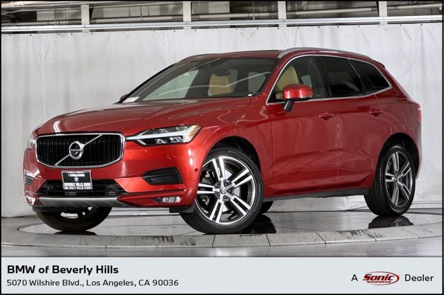 2019 Volvo XC60 Momentum AWD photo