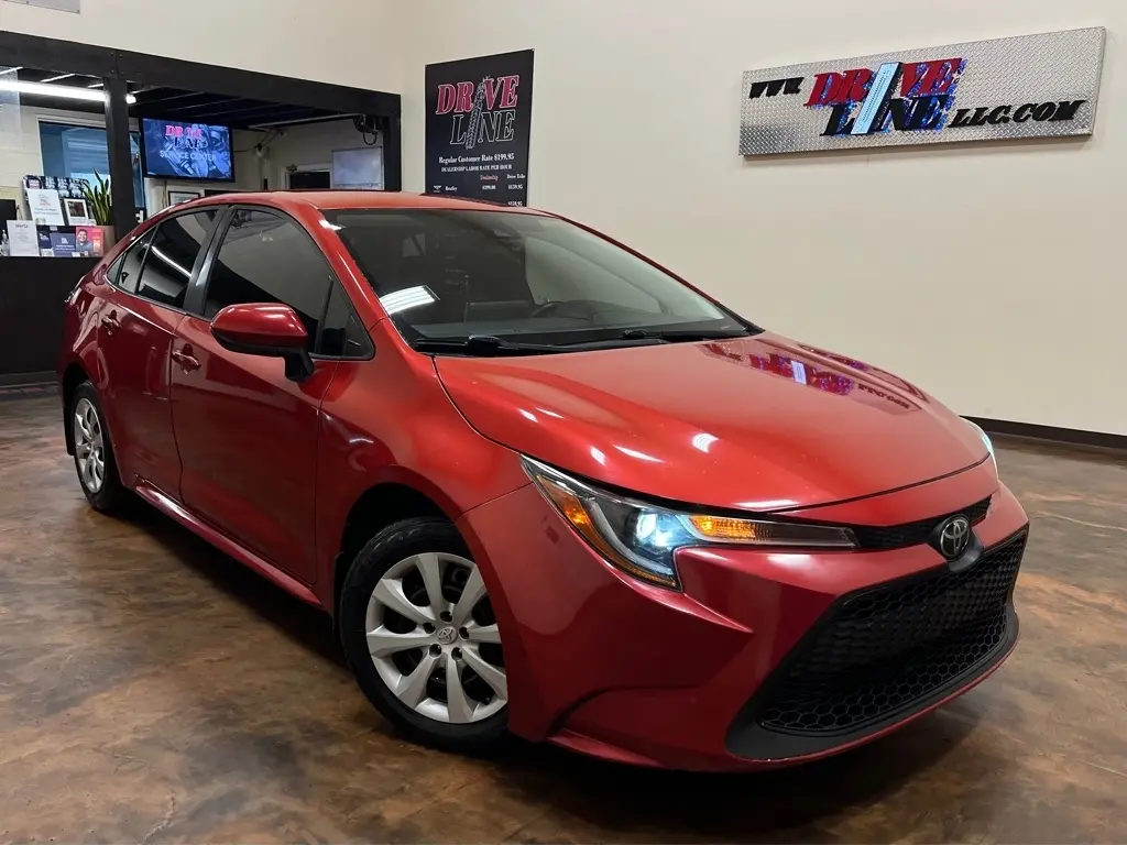 2020 Toyota Corolla LE FWD photo