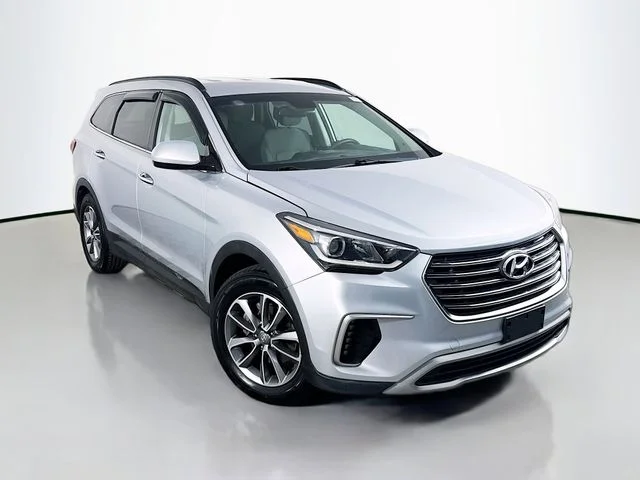 2018 Hyundai Santa Fe SE FWD photo
