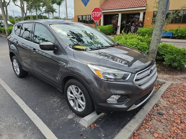 2019 Ford Escape SE FWD photo