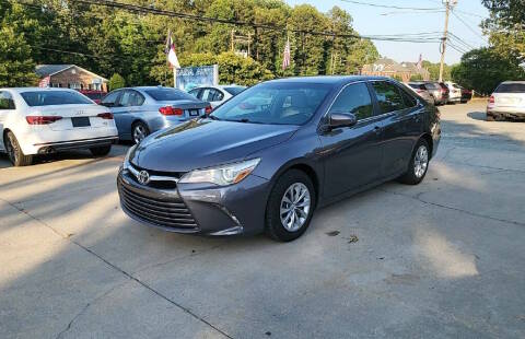 2015 Toyota Camry LE FWD photo