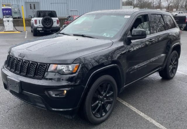 2019 Jeep Grand Cherokee Altitude 4WD photo