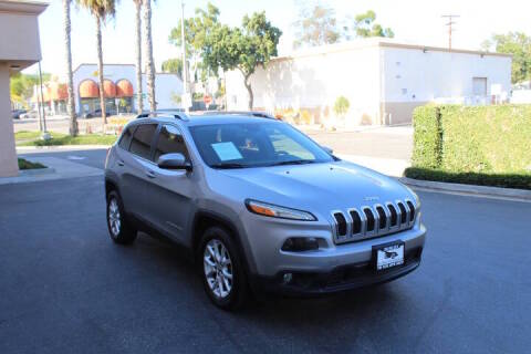 2015 Jeep Cherokee Latitude FWD photo