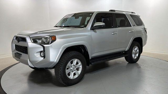 2019 Toyota 4Runner SR5 4WD photo