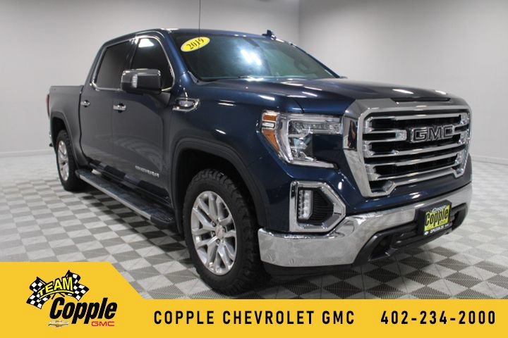 2019 GMC Sierra 1500 SLT 4WD photo