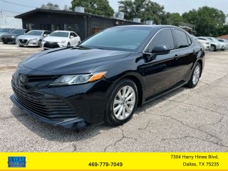2019 Toyota Camry LE FWD photo