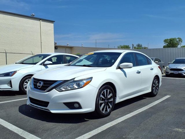 2018 Nissan Altima 2.5 SV FWD photo