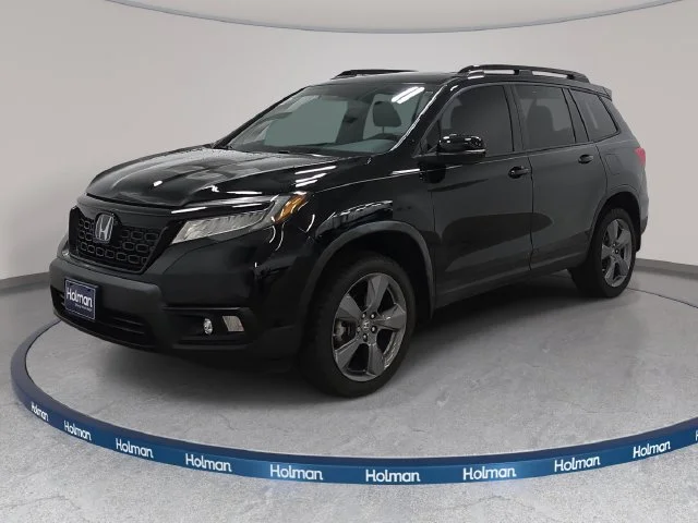 2019 Honda Passport Touring AWD photo