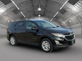 2020 Chevrolet Equinox LS AWD photo