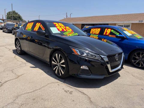 2020 Nissan Altima 2.5 SR FWD photo