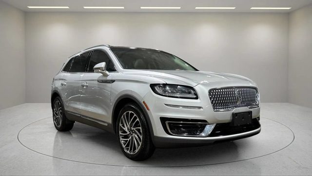 2019 Lincoln Nautilus Reserve FWD photo