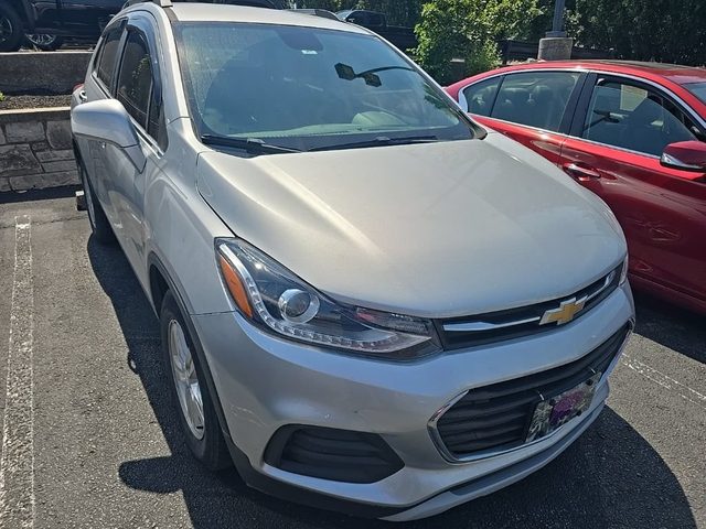 2020 Chevrolet Trax LT FWD photo