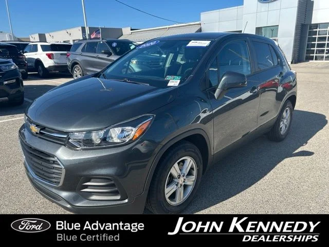 2020 Chevrolet Trax LS FWD photo