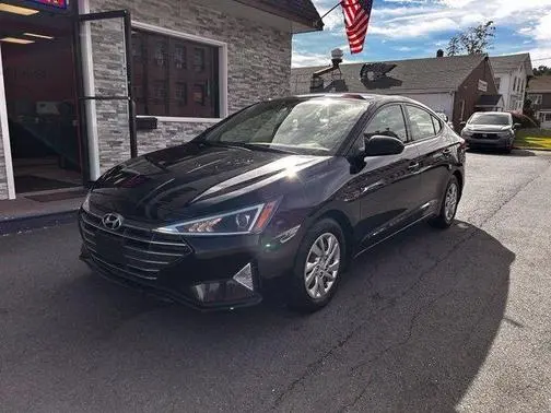2020 Hyundai Elantra SE FWD photo