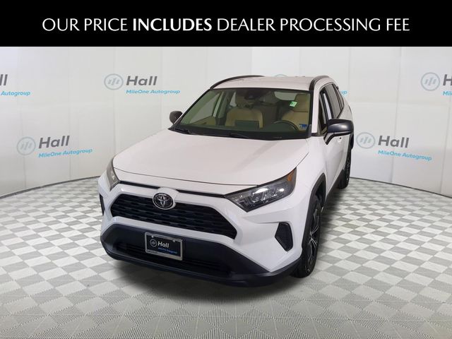 2019 Toyota RAV4 LE AWD photo
