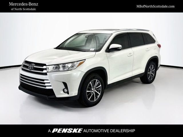 2019 Toyota Highlander XLE FWD photo