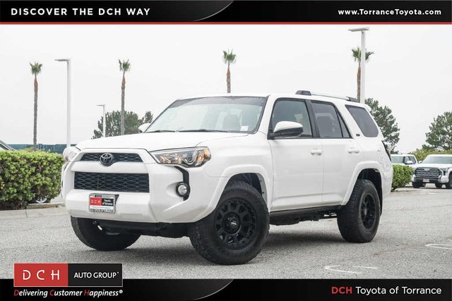 2019 Toyota 4Runner SR5 RWD photo