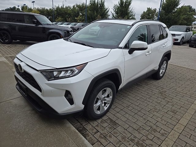 2019 Toyota RAV4 XLE AWD photo