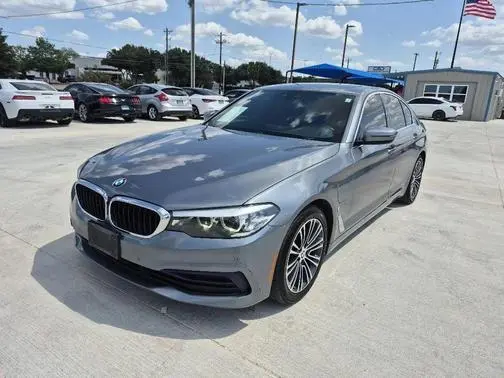 2019 BMW 5 Series 530e iPerformance RWD photo